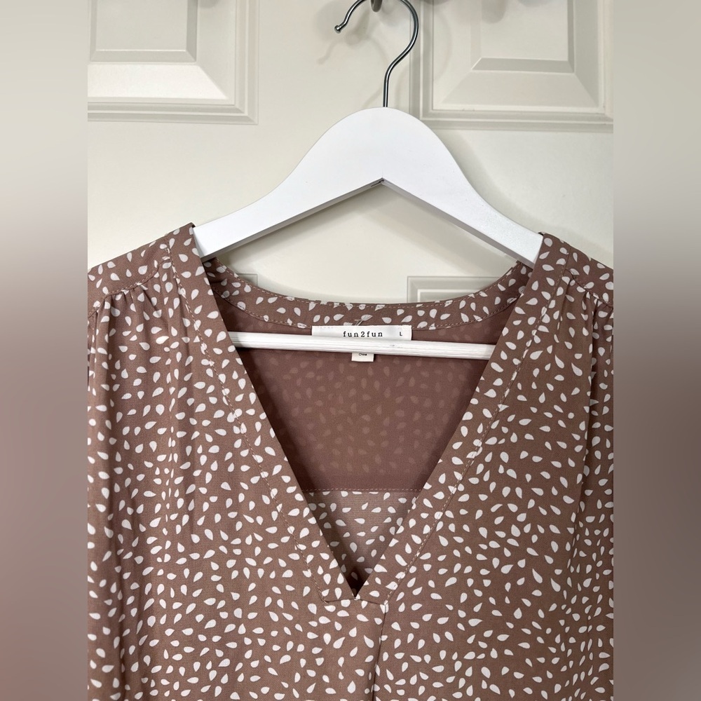 fun2fun Patterned Blouse NWOT - Picture 3 of 3